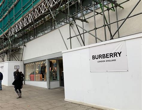 burberry pas cher londres|London Burberry Factory Outlet .